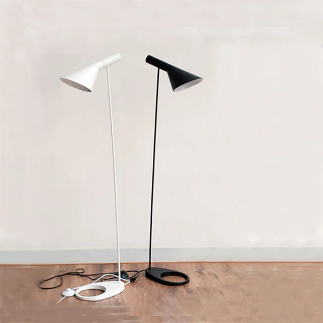 AJ Floor Lamp E27 Black/White Arne Jacobsen Louis Poulsen Metal ... AJ Floor Lamp E27 Black/White Arne Jacobsen Louis Poulsen Metal ...
