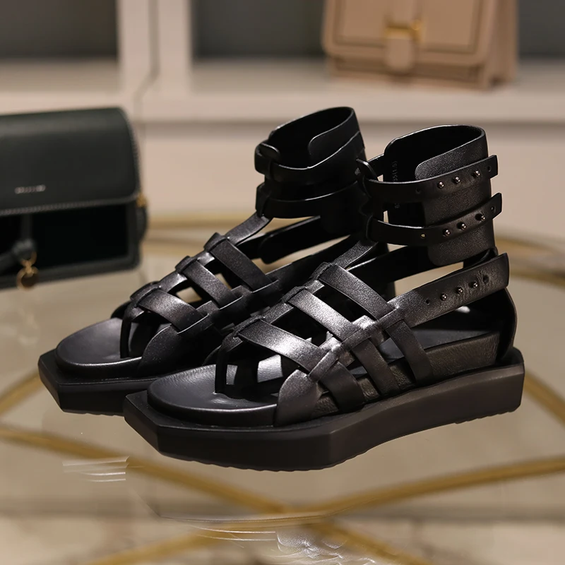 

2019 Punk Style Black Leather Open Toe Thongs Ankle Wrapped Platform Sandals Gladiator Strappy Beach Shoes Women