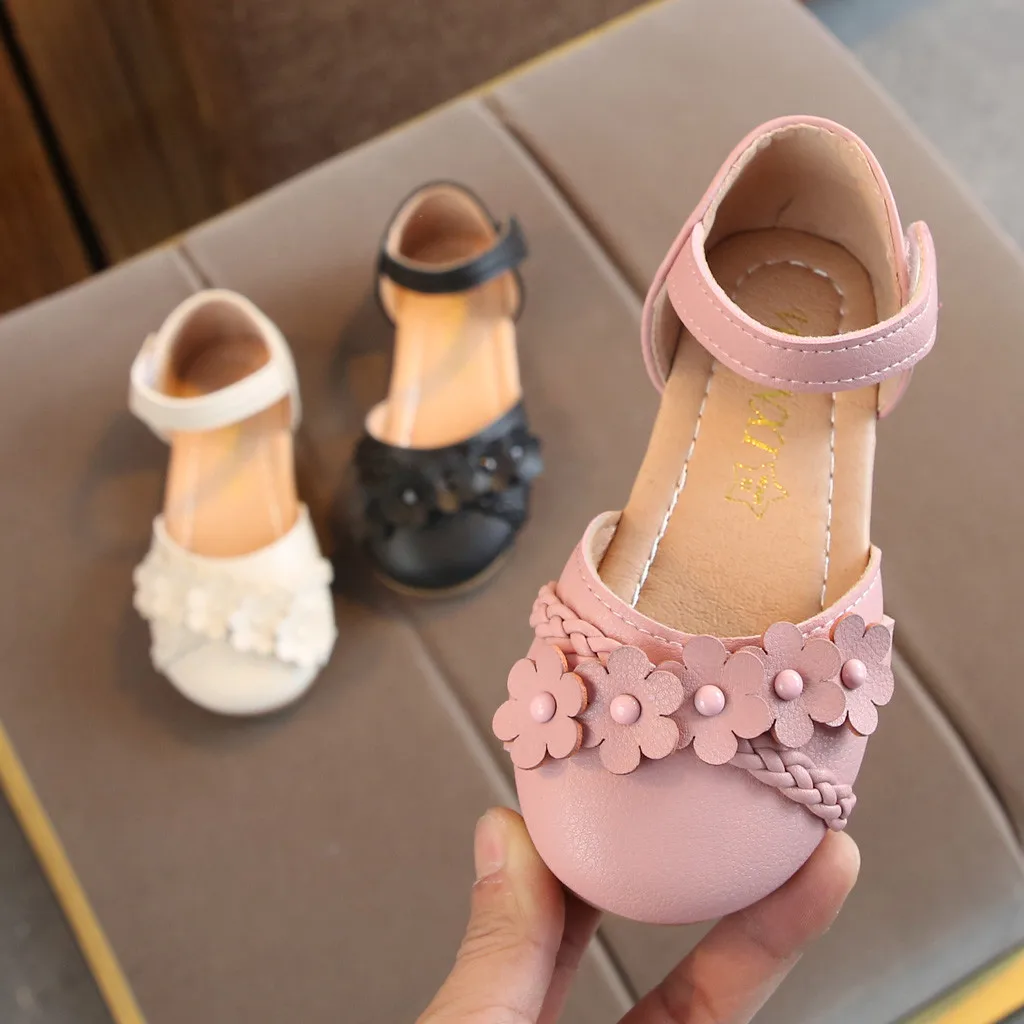 CHAMSGEND/повседневные сандалии для маленьких девочек; обувь на крючках с цветком для детей; Erkek bebebek Sandalet MAR18