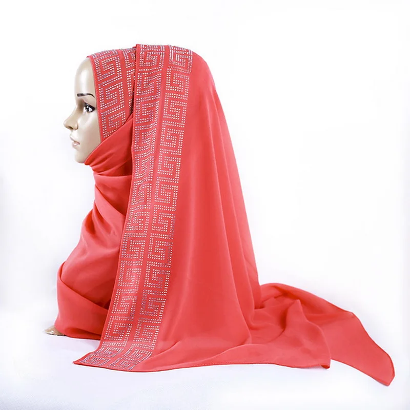 Новые однотонные цветные алмазы мусульманский Тюрбан Хиджаб со стразами шелковая народная шаль Хиджабы-шарфы повязка на голову 18 цветов
