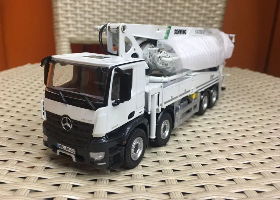 NZG 951 1/50 Schwing S 43 SX III Mercedes-Benz Arocs 8x4 грузовик навесной бетон