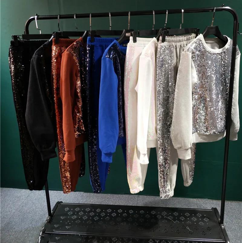 

2019 Full Promotion Ladies Suits Fashion Sequins Spell Color Loose Casual Plus Velvet T-shirt + Trousers Two-piece Suit Female
