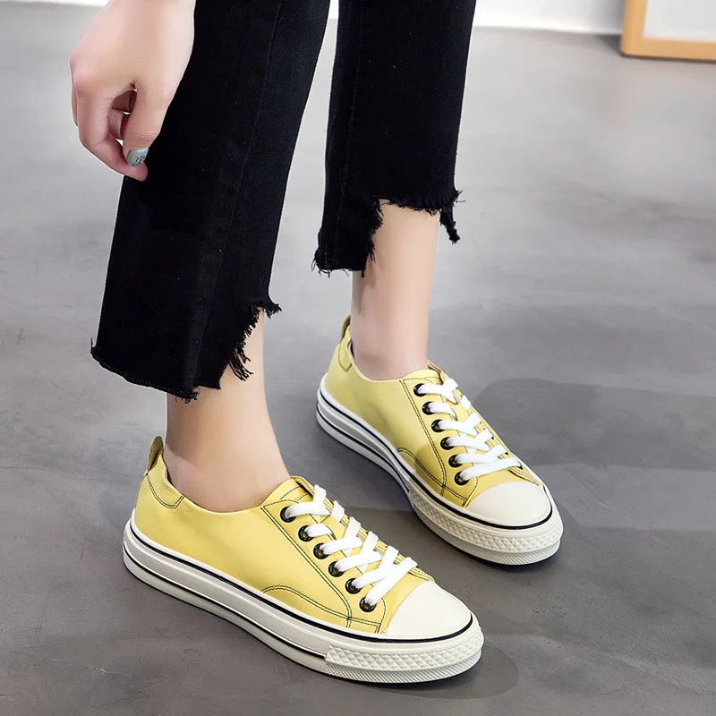 

2019 summer new fashion simple and versatile casual shoes women soft leather comfortable versatile flat shoes.