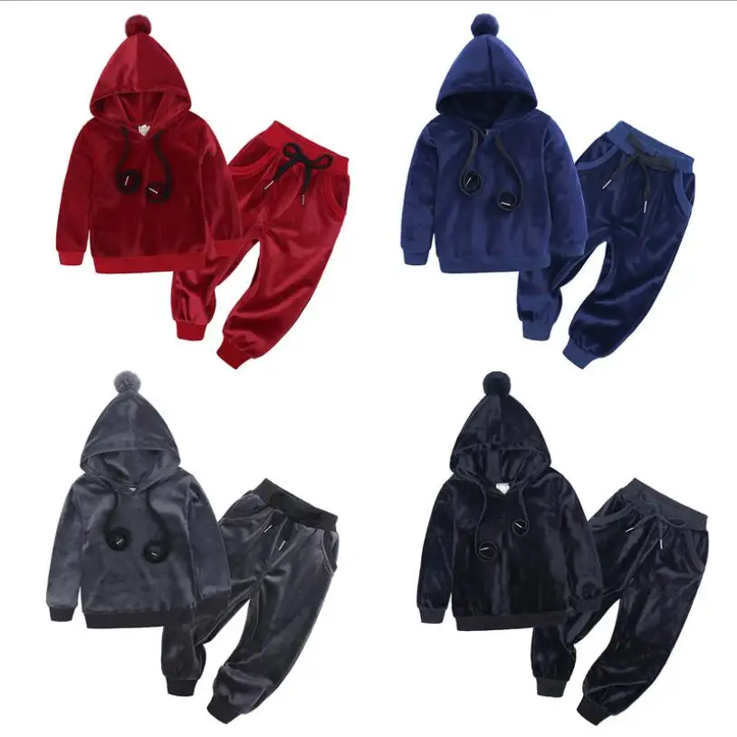 

Boys' and girls' autumn and winter wear 2019 new Korean version of golden fleece suit baby baby clothes hoodie pants suit