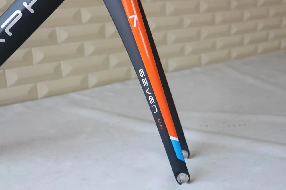 Top SERAPH painting China Carbon Bike Frame OEM Carbon Frame Road Chinese Carbon Road Bike Frame 8 Top SERAPH painting China Carbon Bike Frame OEM Carbon Frame Road Chinese Carbon Road Bike Frame 8