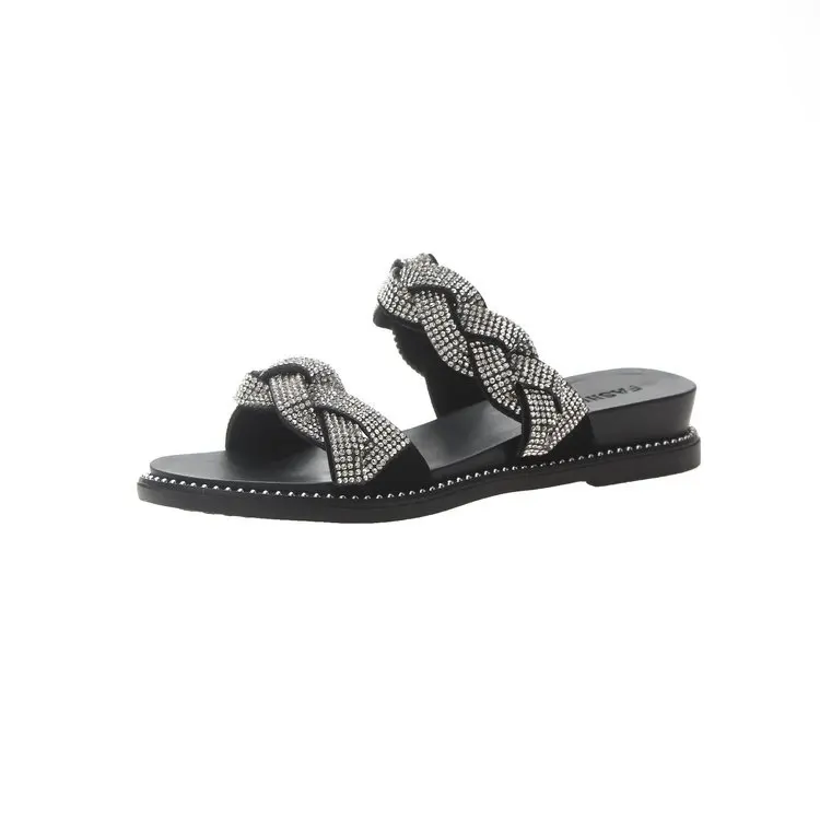 

2019 Summer Women Flat Slippers Slip On Brand Designers Luxury Beach Sandals Rhinestone Slides Slip On Loafers Mules Footwear