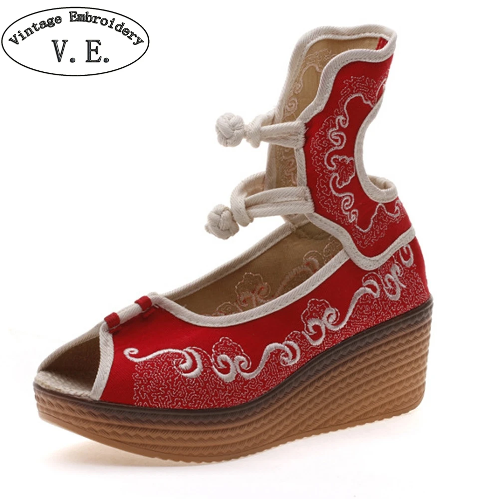 

Chinese Women Sandals Canvas Embroidered Vintage Original High Heel Peep Top Wedges Platform Shoes For Ladies Zapatos Mujer