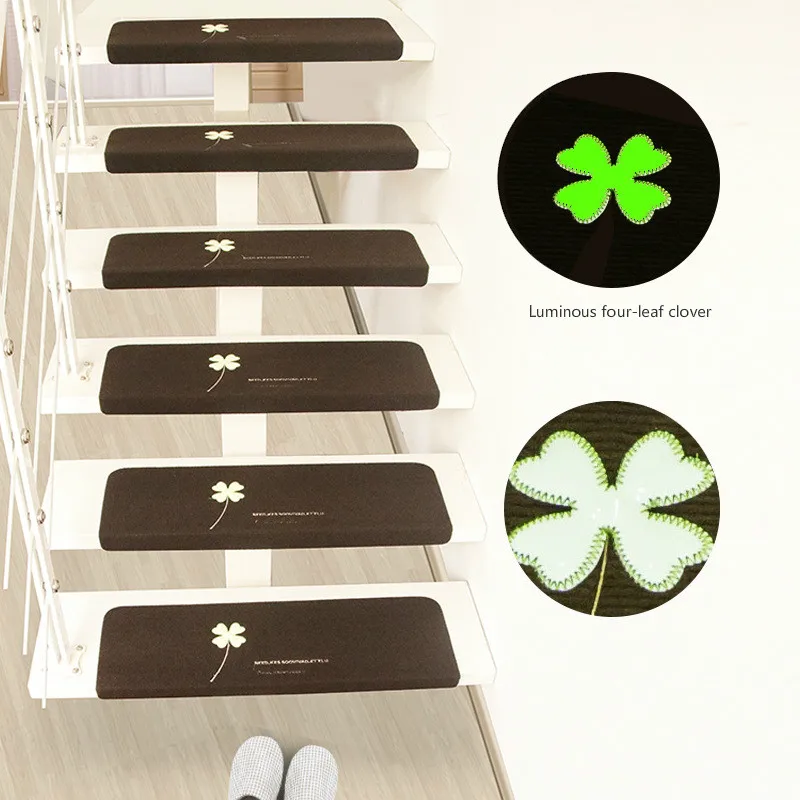 Dedicated to stair pedal pad staircase sticker carpet glue free self-adhesive PVC anti-skid pad repeated washing Dedicated to stair pedal pad staircase sticker carpet glue free self-adhesive PVC anti-skid pad repeated washing