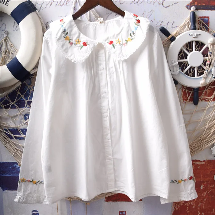 Японская Mori Girl Женская футболка кружевная вышивка Свободная белая рубашка с длинным рукавом шикарные топы осень зима женские Повседневные базовые рубашки
