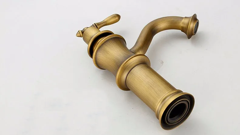 العتيقة النحاس الانتهاء الحمام بالوعة الحمام الغرور حوض صنبور الساخنة والباردة خلاط بالوعة الحنفية الخيالة torneira AF1062 العتيقة النحاس الانتهاء الحمام بالوعة الحمام الغرور حوض صنبور الساخنة والباردة خلاط بالوعة الحنفية الخيالة torneira AF1062