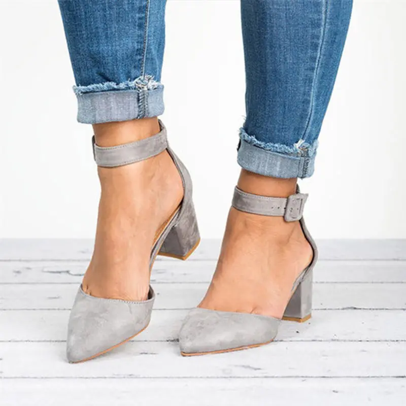 Women Sandals 2019 Fashion Low Heels Sandals For Summer Shoes Woman Casual Block Heel Zapatos Mujer Plus Size 43 Sandale Femme Women Sandals 2019 Fashion Low Heels Sandals For Summer Shoes Woman Casual Block Heel Zapatos Mujer Plus Size 43 Sandale Femme