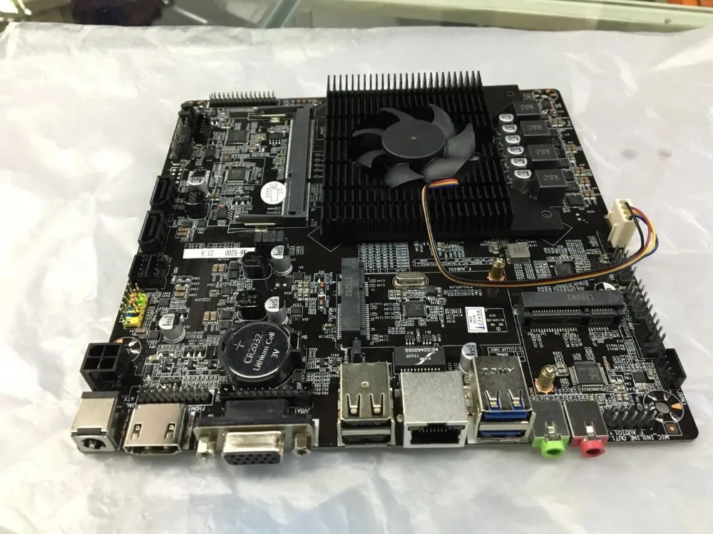 Ultra thin Mini itx Motherboard Built in CPU A8 6410 R5 Video Graph Processing APU USB 5