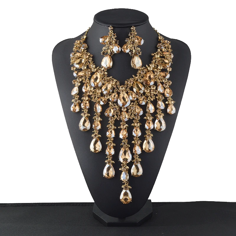 

New Statement Rhinestone Jewelry sets Bridal wedding necklace earrings set Women party Jewelry Brides Champagne color crystal