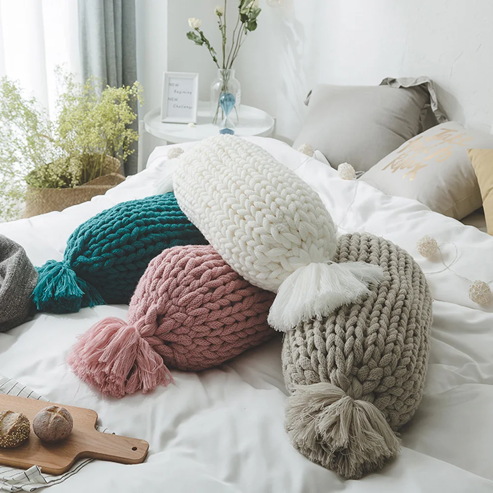 

INS Sell like hot cakes Hand woven Thick thread knitted pillow,Sofa cushion pillow, creative home decoration.