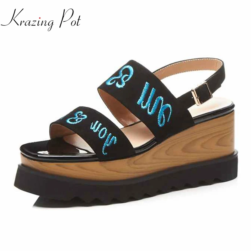 

Krazing Pot new sheep suede natural leatehr thick bottom gladiator woman superstar totem buckle straps flat platform sandals L28
