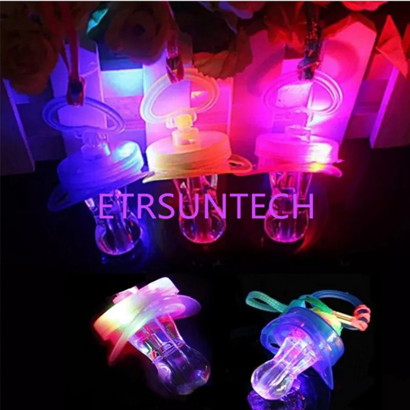 200 teile/los Led Schnuller Pfeife Licht Halsketten Nippel Flashing Kinder Spielzeug Für Weihnachten Bar Partei Liefert