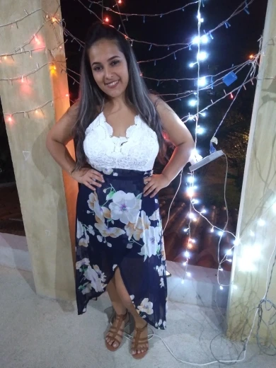 UTB8tDAuryDEXKJk43Oqq6Az3XXaW