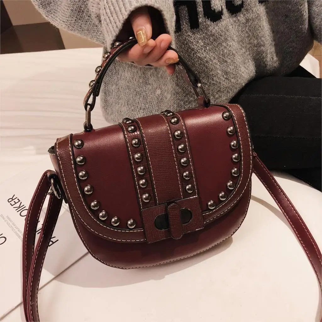 Piccola Borse Messaggero Le Per Del Donne Dell'annata Borsa Nuovo Flap white Tote Sacchetto Delle Black red Sella 2019 Di pink Signore Crossbody Femminile Rivetto A Tracolla Da Cuoio qf0gqd