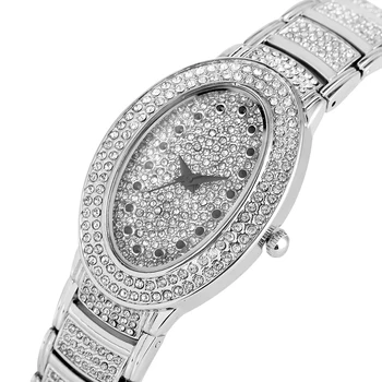

Chic Exquisite Oval Quartz Watch Movement for Women Noble Silver Strap with Bracelet Clasp Stylish Diamond-encrusted Wrist Watch