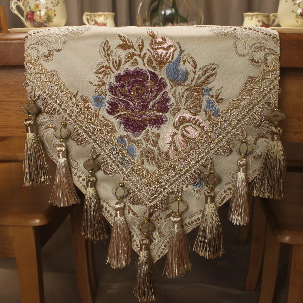 TC193_table_runner_7