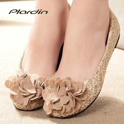 

Flats Women Shoes 2016 Walk Heeled Cow Muscle Outsole Slip-on Bowtie Lace Beautiful Flowers Shoes Women Flats Free shipping PU