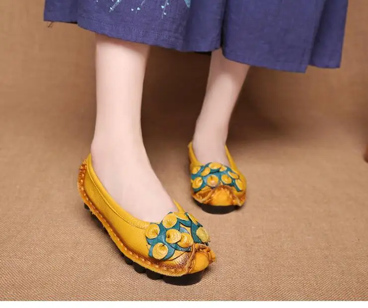 Туфли в ретро-стиле для женская обувь ручной работы из натуральной кожи; обувь на плоской подошве с украшением; сезон весна женские сандалии с цветочным узором туфли на плоской подошве; мокасины; k226