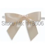cream bow.jpg