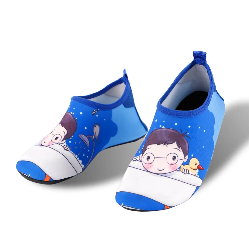 Босиком уход за кожей водонепроницаемые носки Нескользящая детская пляжная обувь для плавания для мальчиков летняя обувь для девочек Милая Детская домашняя обувь с рисунком - Цвет: Color B