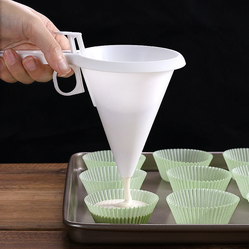 

Easy use Handheld Adjustable Batter Funnel Patisserie Cookie Creamy Chocolate Dispenser Pastry Mold for Kitchen Baking Tools