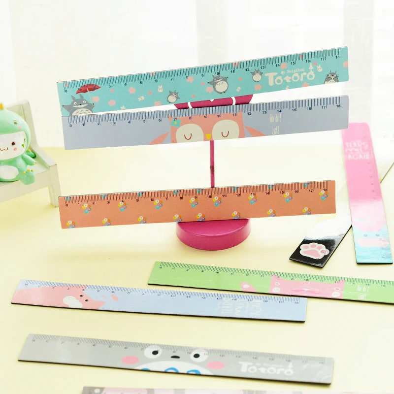 10 pcs new Lovely Cartoon Animals Bendable Magnet Ruler 18cm flexible Straight Ruler Measuring Tool Gift