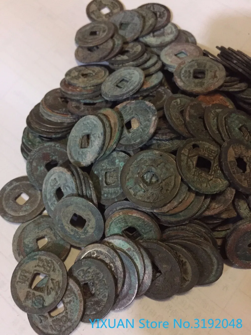 Собрать 20 штук китайской медной монеты старой династии антикварной валюты, отправленной наугад