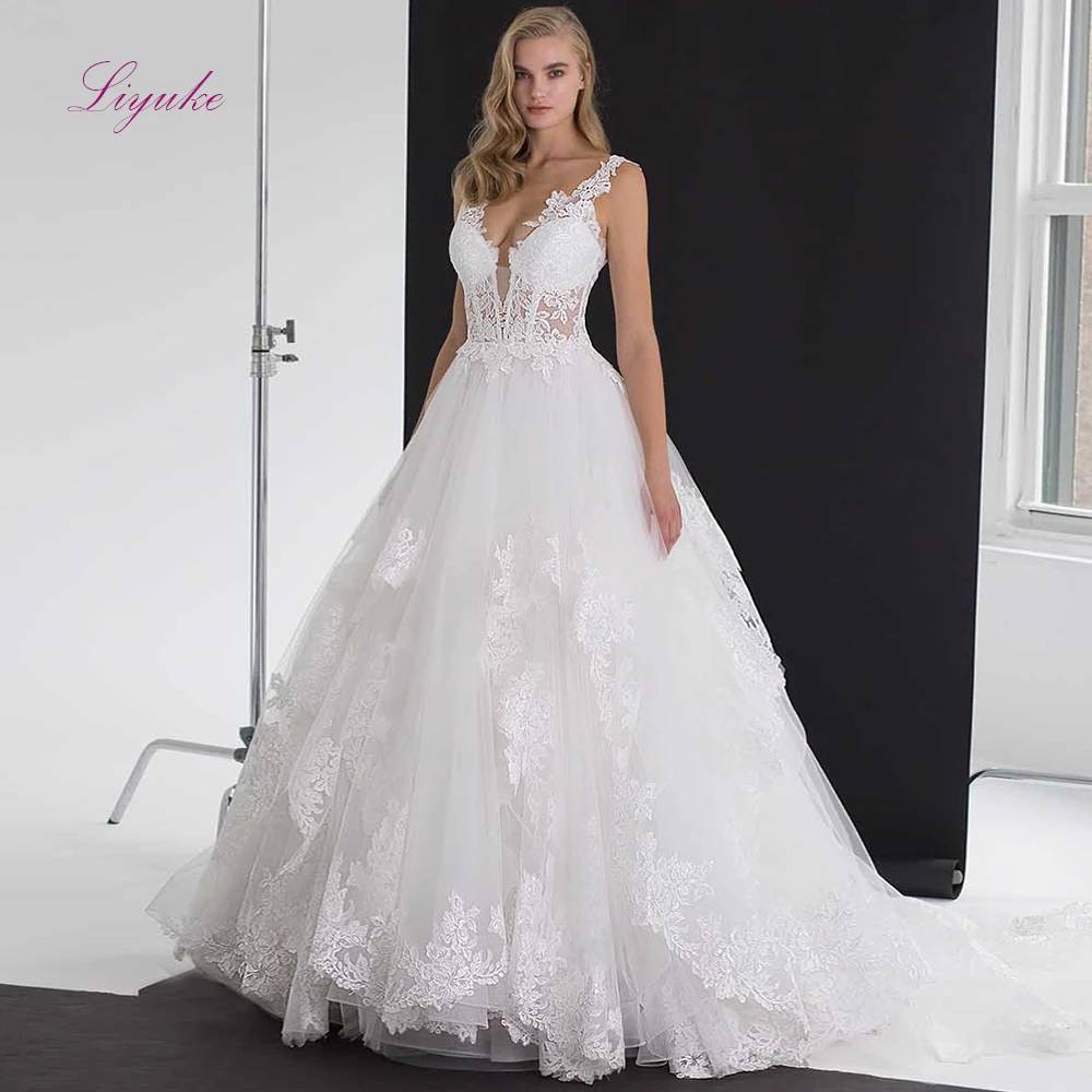 

Liyuke 2019 A-line Wedding Dress Scalloped Neck Lace Appliques Tank Sleeves Tulle Customized Free Shipping