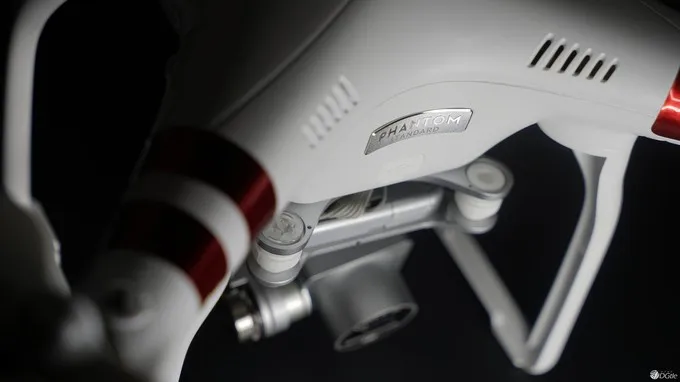 Freeshipping DJI Phantom 3 Standard Drone With 2.7K HD Camera Andgimbal RC Helicopter In Stock Freeshipping DJI Phantom 3 Standard Drone With 2.7K HD Camera Andgimbal RC Helicopter In Stock