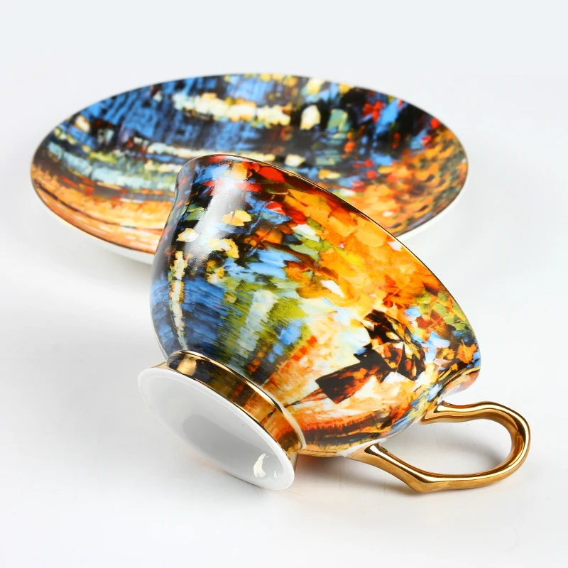 

Courtly Style Coffee Cup Dish Suit Bone China Porcelain Nice Oil Painting Home Cafe Office Black Tea Trophy Saucers Set Gift Box