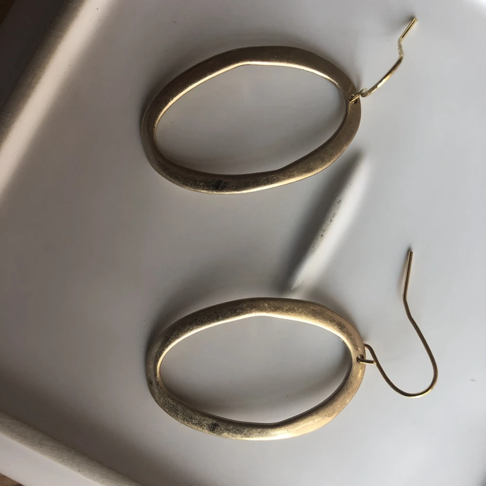 

New Hollow Geometry Earrings Heart Sweet Gold Love Earrings Women Gifts Jewelry Orecchini Brincos Pendientes Oorbellen