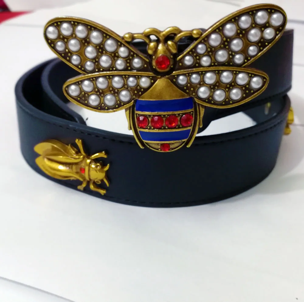 

2018 Popular Bee Belt Buckle of diamond decoration autumn winter fashion for man women cute bee belt leather belt gift