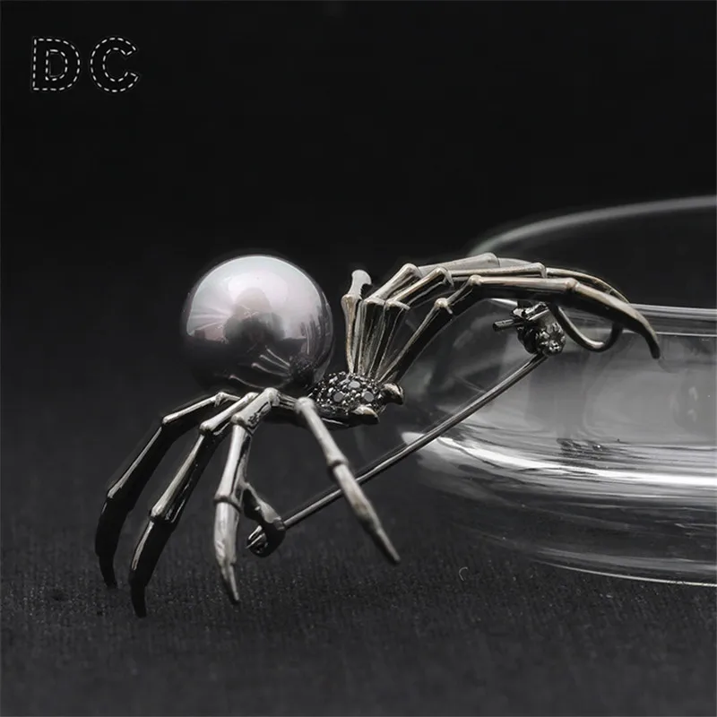 

DC Cool Punk Black Silver Color Metal Imitation Pearl Beads Big Spider Brooches Pins fit Halloween Scary Jewelry for Men Women