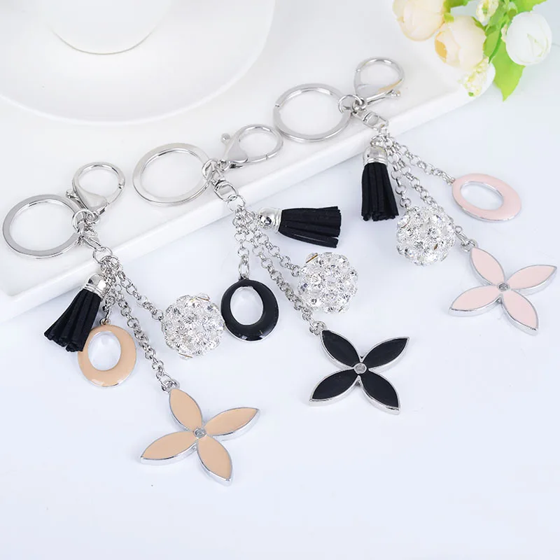 

Creative Simple Four-leaf Clover Keychain Personalized Flowers Key Chain Car Key Ring Female Bag Charm Pendant Fashion Keyrings