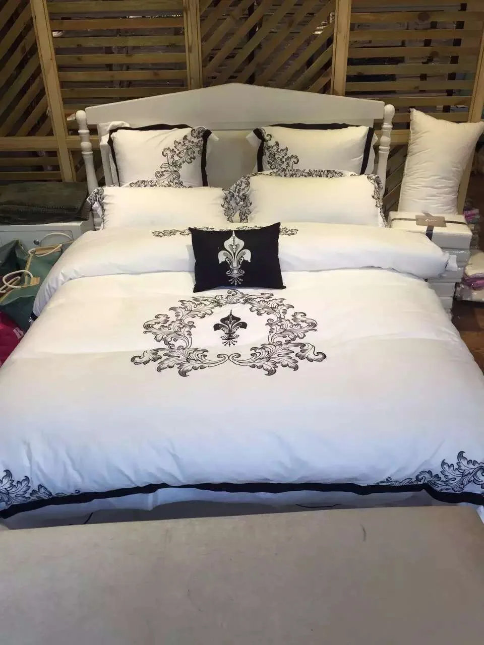 Acquista all'ingrosso online hotel di lusso biancheria da letto da ...