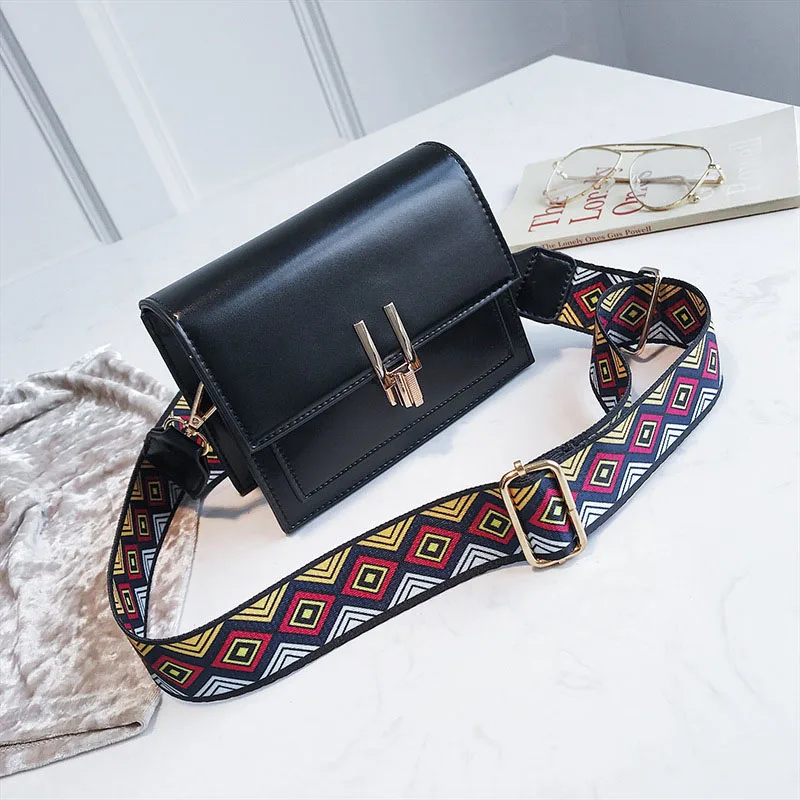 New Women Fashion Width Shoulder Bags INS Popular Female Exquisite Solid Handbag Mini Flap Lady Travel Chains Crossbody SS3474 (6)