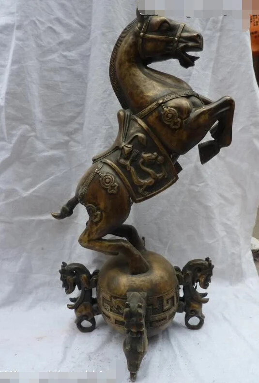 

18"Chinese Folk Bronze carved excellent beautiful lifelike jump Horse Statue