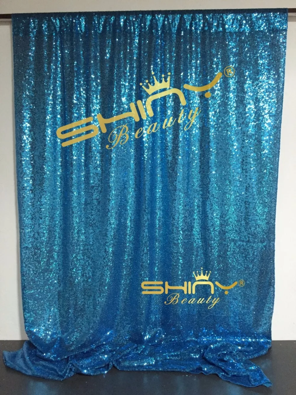 sequin backdrop016