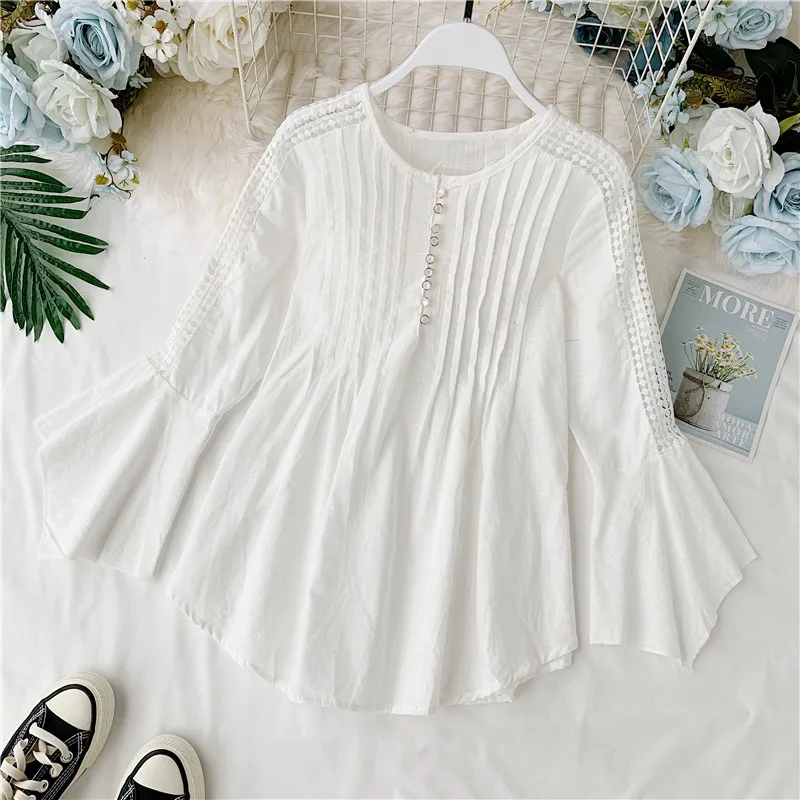 

2019 autumn new women's O-neck flare sleeve cotton linen hollow out high waist shirts blouse women's indie folk loose shirt tops