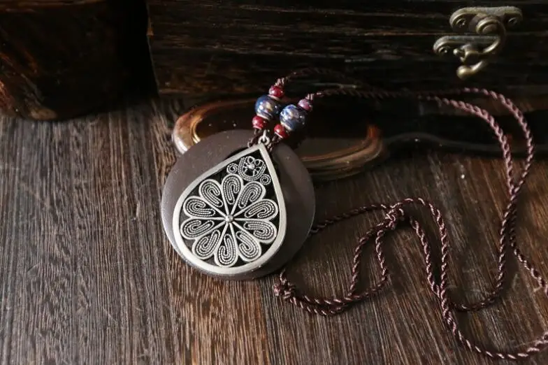 Female fashion necklace all match wooden Pendant Long Necklace Necklace