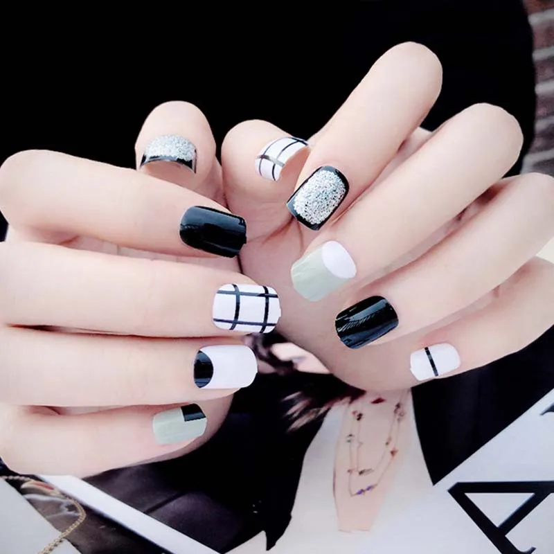 

Ladies Glitter Casual Jump Color Fake Nail Girls Fashion Acrylic Fake Nails Women White Grid Patterns Artificial Nail With Glue