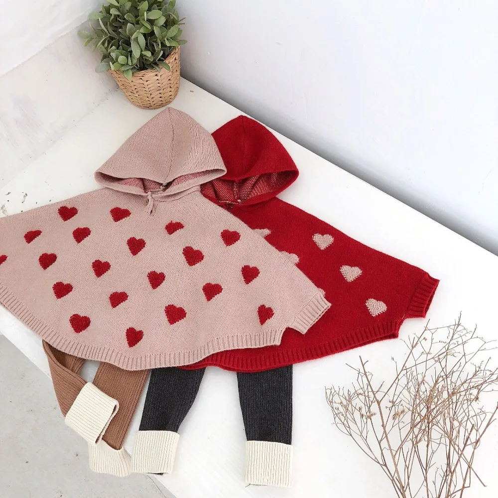 

Retail Sweet Kids Girls Love Crochet Sweater Capes Poncho Batwing Sleeve with Hats Candy Red Beige Color Toddler Baby Jackets