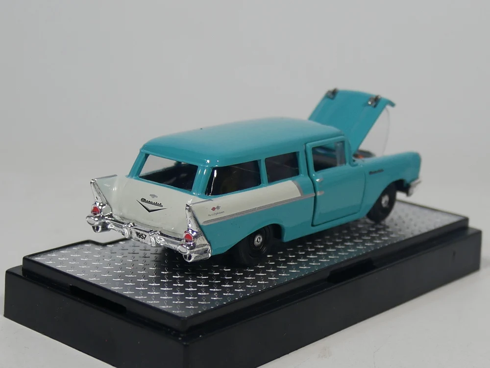 M2 1: 64 1957 Chevrolet 150 Handyman станция Wagon бутик сплав автомобиль игрушки для детей Детские игрушки Модель оригинальная коробка