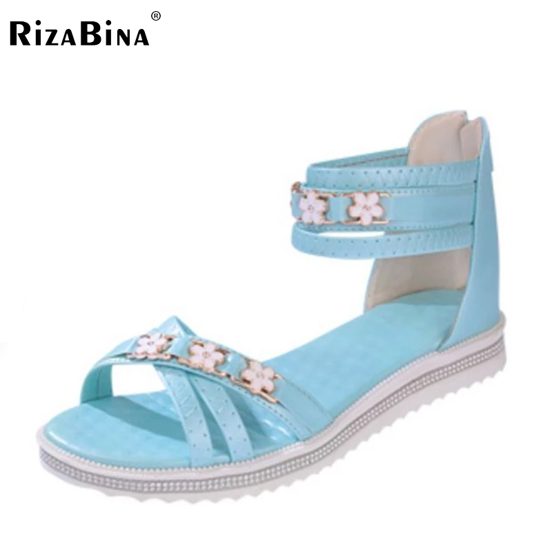 

Women Flat Sandals Open Toe Shoes Women Stylish Rhinestone Flower Gladiator Sandal Preppy Chic Leisure Women Footwear Size 35-40