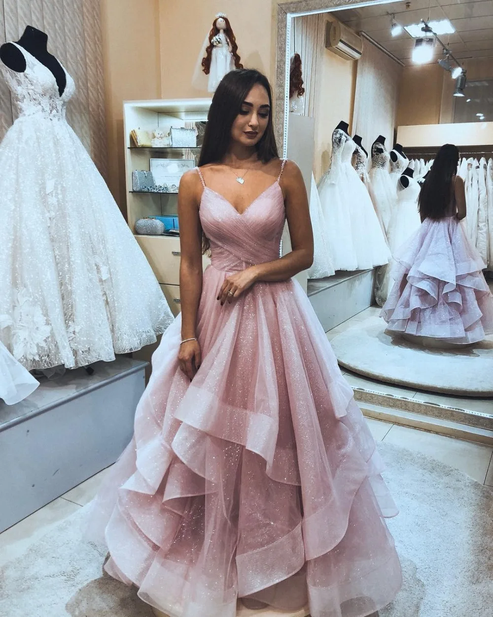 Robe De Soiree Evening Dress Long 2019 Shiny Tulle Backless Elegant Formal Dress Spaghetti Straps Vestido De Festa Abiye Robe De Soiree Evening Dress Long 2019 Shiny Tulle Backless Elegant Formal Dress Spaghetti Straps Vestido De Festa Abiye