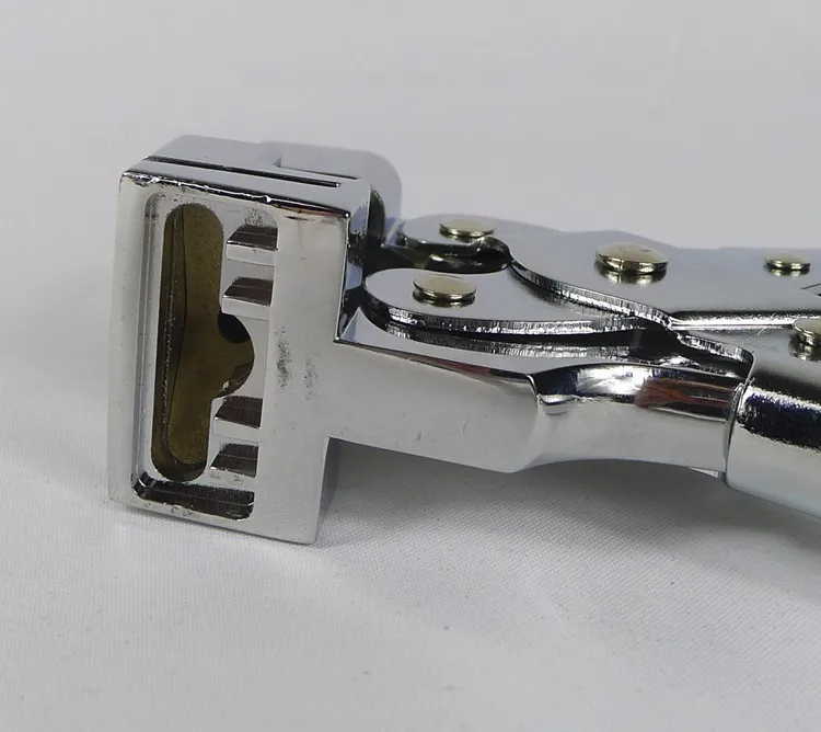 Punch-paper-plastic-hand-card-airplane-hole-punch-Pliers-Hole-Hand-Held-Steel-T-type-hole (2)